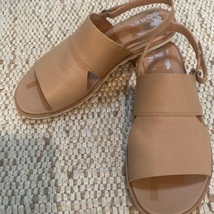 Sorel Sandals Practically Brand New Worn 1x